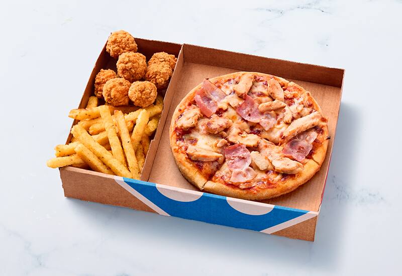 Mini Pizza BBQ Chicken 'n Bacon + 2 bijgerechten